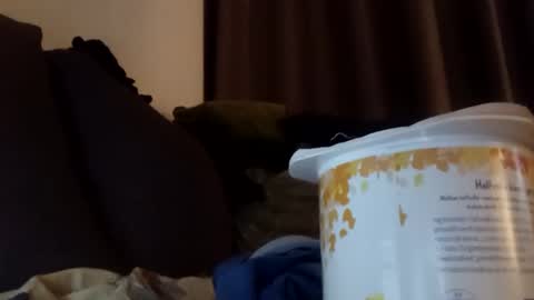 Snapshot of selfiepicdump chatting on 12-21-25, 12:01 Julian Kinky Bi-guy online show from 12-21-25, 12:01