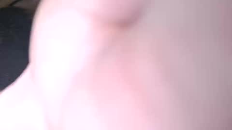 Snapshot of selfiepicdump chatting on 01-18-26, 05:39 Julian Kinky Bi-guy online show from 01-18-26, 05:39