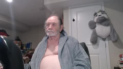 Snapshot of selkie2s chatting on 01-11-26, 07:52 selkie2s online show from 01-11-26, 07:52