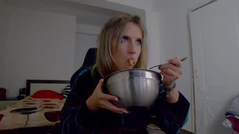 sellena_angel online show from 10-27-25, 11:36