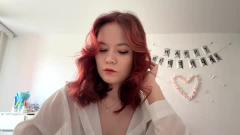 Lily online show from 04-19-26, 09:08