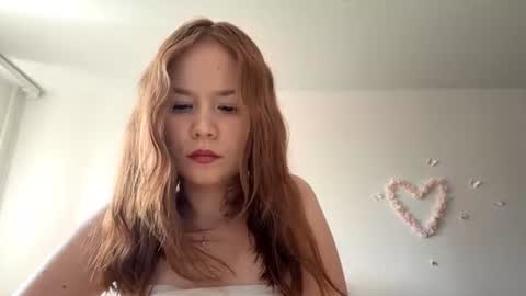 Lily online show from 07-25-26, 09:51