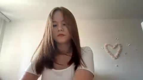 Lily online show from 07-26-26, 09:49