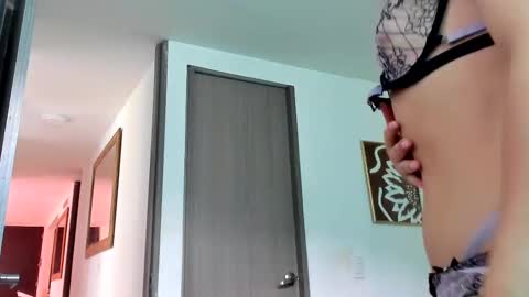 Selyn online show from 10-11-25, 02:59