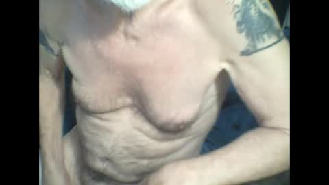 Snapshot of semajstretsa chatting on 01-16-25, 11:27 frederick online show from 01-16-25, 11:27