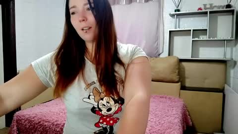 Snapshot of semisweetdream chatting on 06-02-26, 06:15 Next stream 2912 GMT2 online show from 06-02-26, 06:15