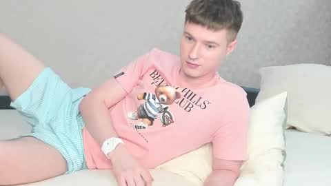 Snapshot of semyonone chatting on 02-14-26, 06:48 Semyon online show from 02-14-26, 06:48