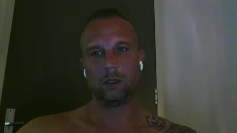 sence08 online show from 11-10-25, 03:38