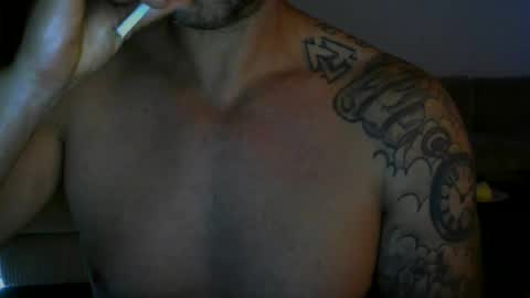 Snapshot of sence08 chatting on 06-27-26, 01:06 sence08 online show from 06-27-26, 01:06