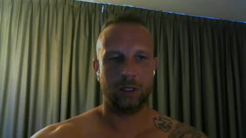 Snapshot of sence08 chatting on 06-30-26, 04:13 sence08 online show from 06-30-26, 04:13