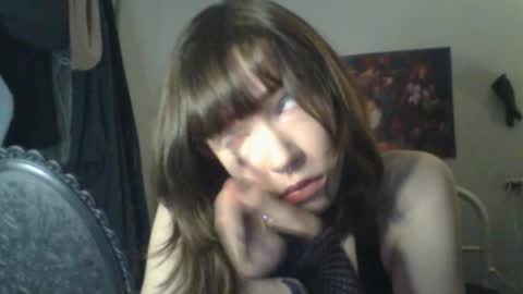 Snapshot of sendforesme chatting on 01-18-26, 12:58 goddess esme online show from 01-18-26, 12:58
