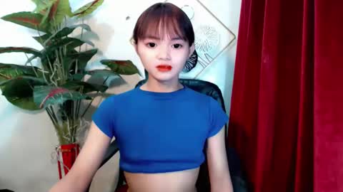 sensational_yeng online show from 11-24-25, 05:23