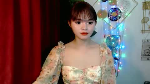 Snapshot of sensational_yeng chatting on 12-22-25, 10:40 sensational_yeng online show from 12-22-25, 10:40
