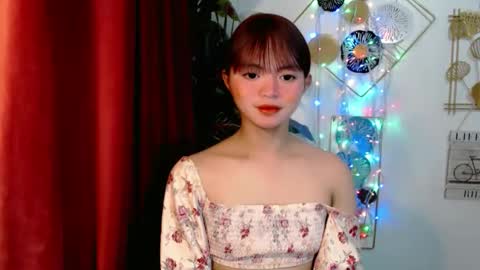 Snapshot of sensational_yeng chatting on 01-08-26, 05:37 sensational_yeng online show from 01-08-26, 05:37