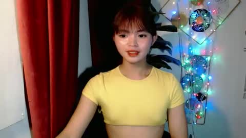 Snapshot of sensational_yeng chatting on 01-12-26, 03:01 sensational_yeng online show from 01-12-26, 03:01