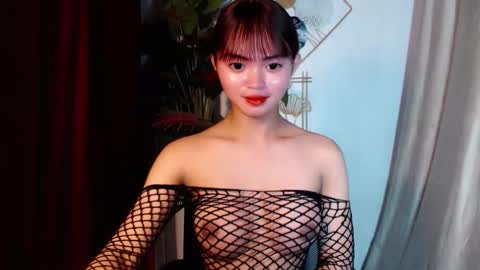 Snapshot of sensational_yeng chatting on 03-07-26, 05:32 sensational_yeng online show from 03-07-26, 05:32
