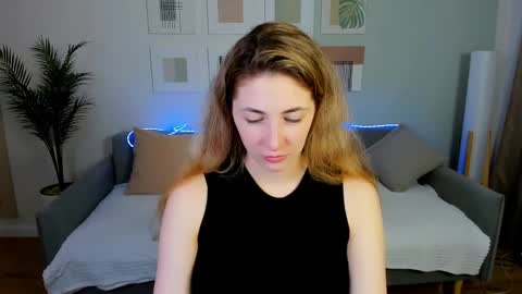 sensitiveheartt online show from 04-19-26, 07:16