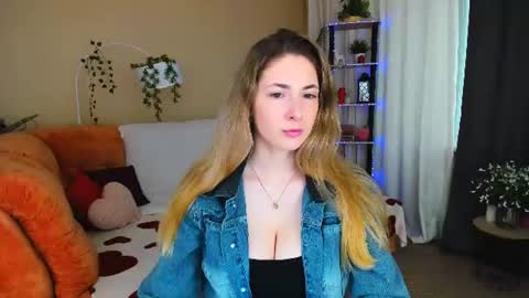 sensitiveheartt online show from 06-16-26, 03:20
