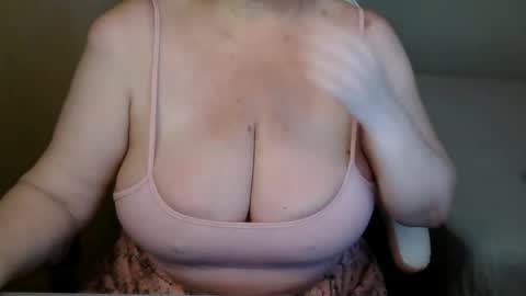 Snapshot of sensual_cris chatting on 07-16-26, 07:36 CRIS online show from 07-16-26, 07:36