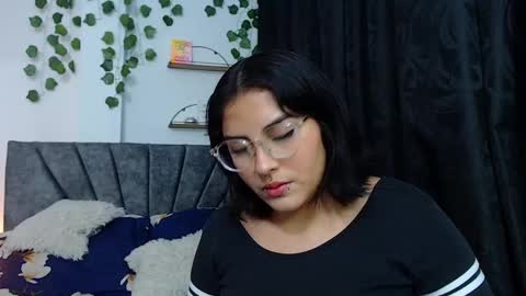 Camille and sophie online show from 01-29-25, 01:37