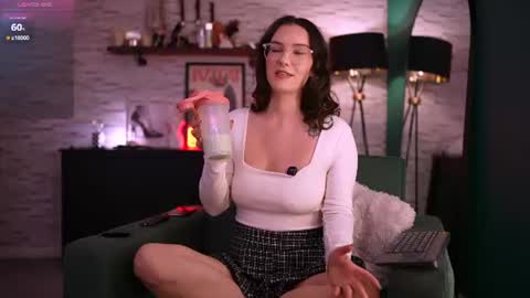 Jasmine online show from 06-15-26, 02:52