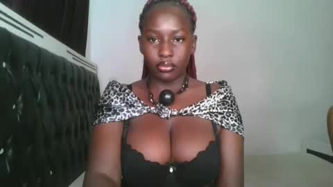 Snapshot of sensual_ria chatting on 06-01-26, 06:15 sensual_ria online show from 06-01-26, 06:15