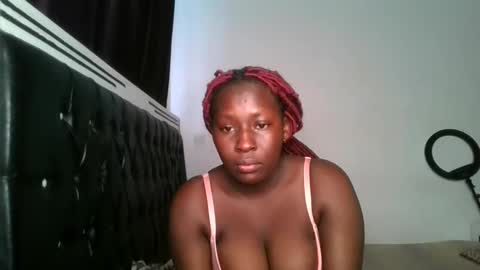Snapshot of sensual_ria chatting on 06-03-26, 08:17 sensual_ria online show from 06-03-26, 08:17