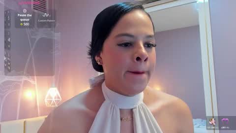 Snapshot of sensual_sophie_ chatting on 10-11-25, 10:14 Sophie online show from 10-11-25, 10:14
