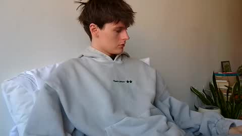 Snapshot of sensualalien chatting on 10-27-25, 07:07 Cam online show from 10-27-25, 07:07