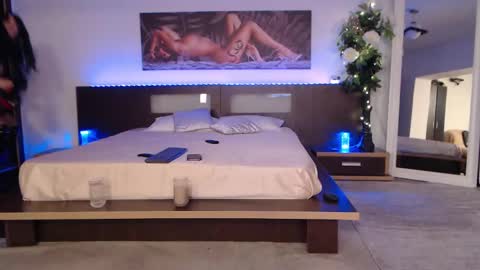 Snapshot of sensualhallie chatting on 02-28-25, 06:20 Hallie online show from 02-28-25, 06:20