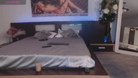 Snapshot of sensualhallie chatting on 11-27-25, 07:38 Hallie online show from 11-27-25, 07:38