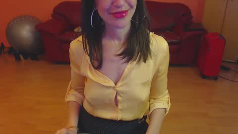 Snapshot of sensualmyra chatting on 01-18-25, 01:40 sensualmyra online show from 01-18-25, 01:40