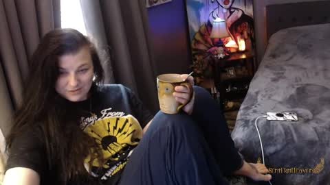 Tara online show from 04-25-26, 01:41