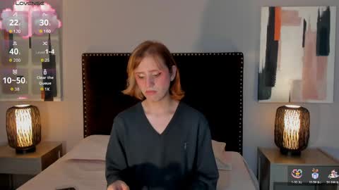 Seraphine star online show from 04-12-26, 09:53