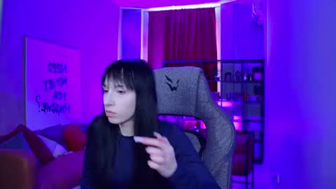 Sera online show from 06-19-26, 11:47