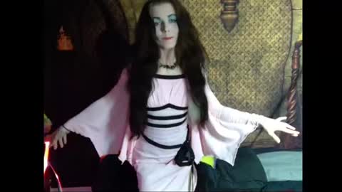 Seraphin Munster online show from 06-19-26, 10:46