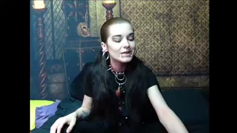 Seraphin Munster online show from 06-25-26, 05:17