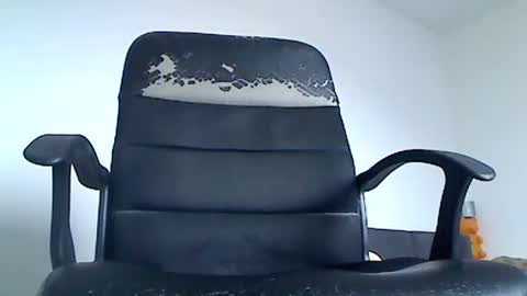 Snapshot of serato80 chatting on 12-12-24, 09:51 serato online show from 12-12-24, 09:51
