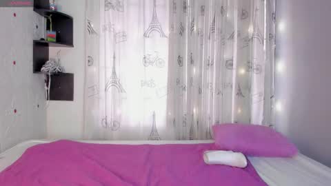 Serena  online show from 12-22-25, 12:02