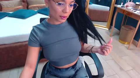 Serena online show from 10-11-25, 03:50
