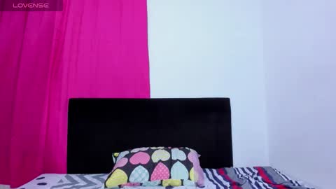 Snapshot of serena_william1 chatting on 02-08-26, 06:06 Serena William online show from 02-08-26, 06:06