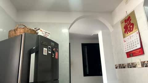 sararoussee online show from 03-09-25, 07:48