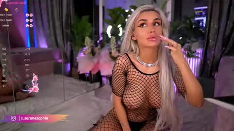 Serene Sophiex online show from 03-04-25, 09:00