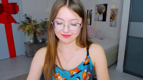 Ophelia online show from 02-24-25, 07:30