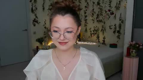 Ophelia online show from 03-23-26, 04:11