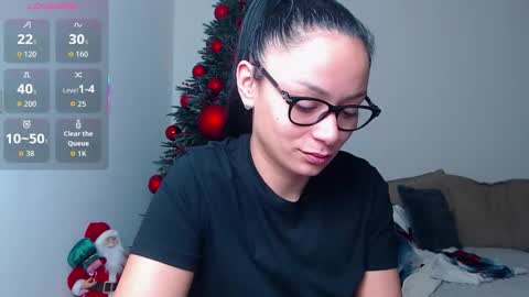 Snapshot of serenesophi chatting on 01-10-26, 02:35 SereneSophi online show from 01-10-26, 02:35