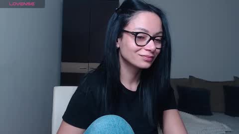 Snapshot of serenesophi chatting on 03-15-26, 03:45 SereneSophi online show from 03-15-26, 03:45