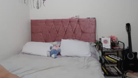 serenity_crystal online show from 03-11-25, 11:04