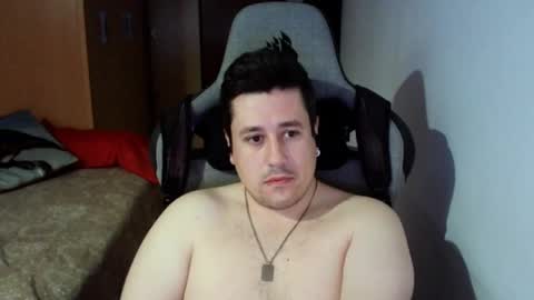 Snapshot of sergio95n chatting on 03-02-25, 07:32 Pollos online show from 03-02-25, 07:32