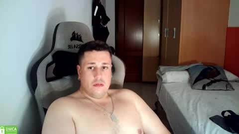 Snapshot of sergio95n chatting on 09-18-25, 02:30 Pollos online show from 09-18-25, 02:30